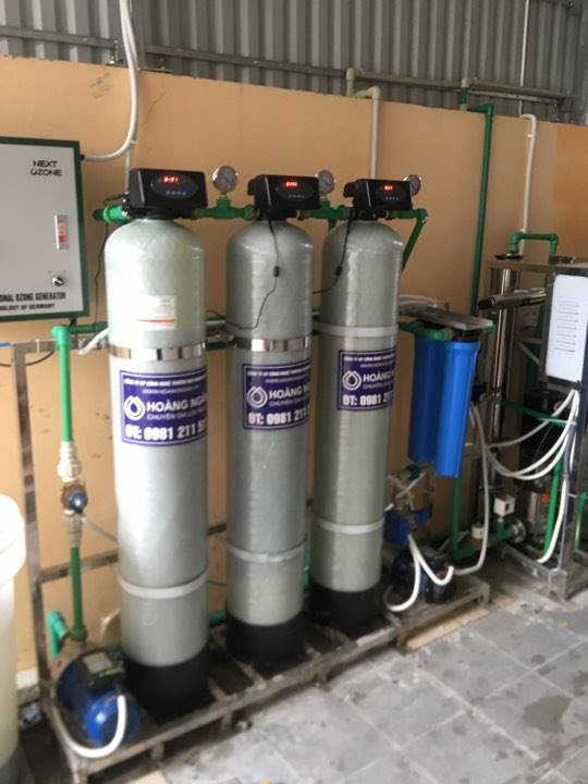 Lắp dây chuyền lọc nước tinh khiết 250 lít ở Trường mercury 2 Lắp dây chuyền lọc nước tinh khiết 250 lít ở Trường mercury 2